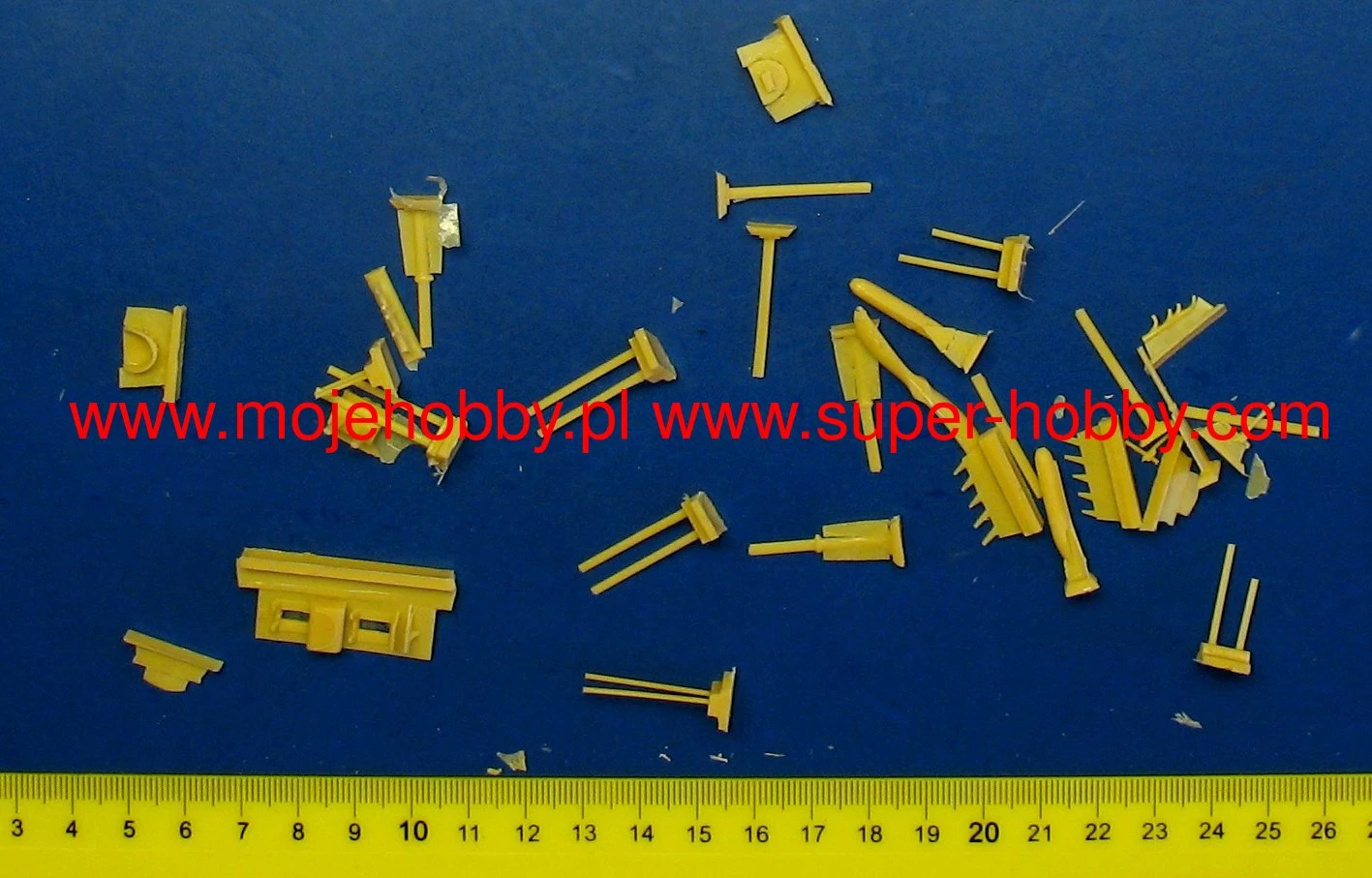 Choroszy Modelbud B41 Navy Yokosho Ro-Go Ko-Gata H Reconnaissance Seaplane - Image 2