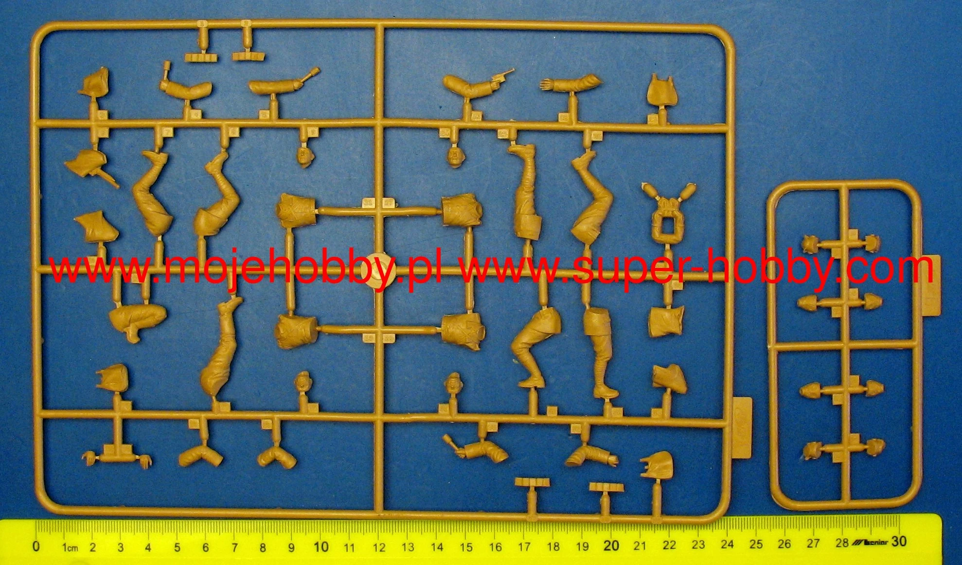 ICM 35695 German Infantry In Gas Masks (1918) - Image 7