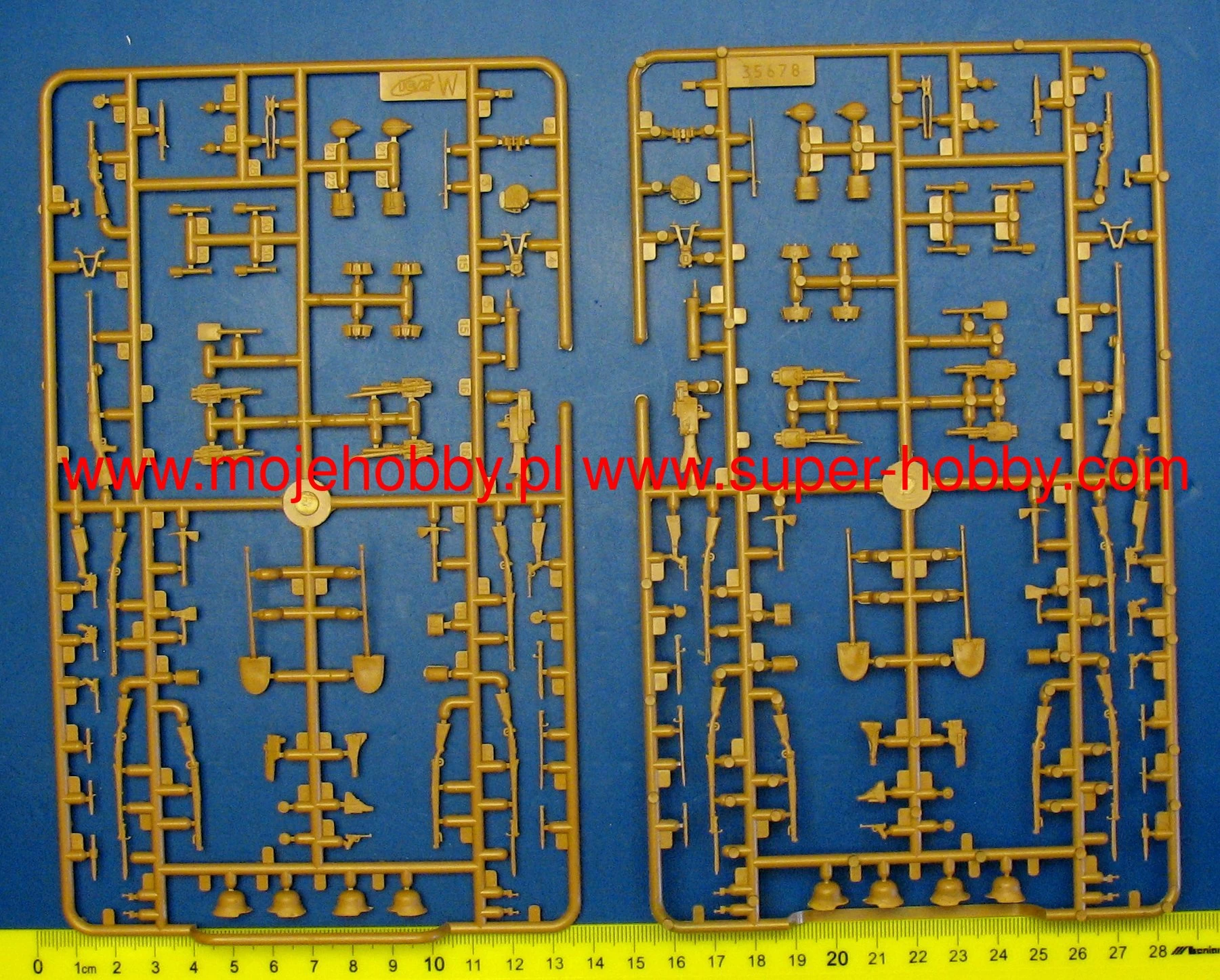 ICM 35695 German Infantry In Gas Masks (1918) - Image 8
