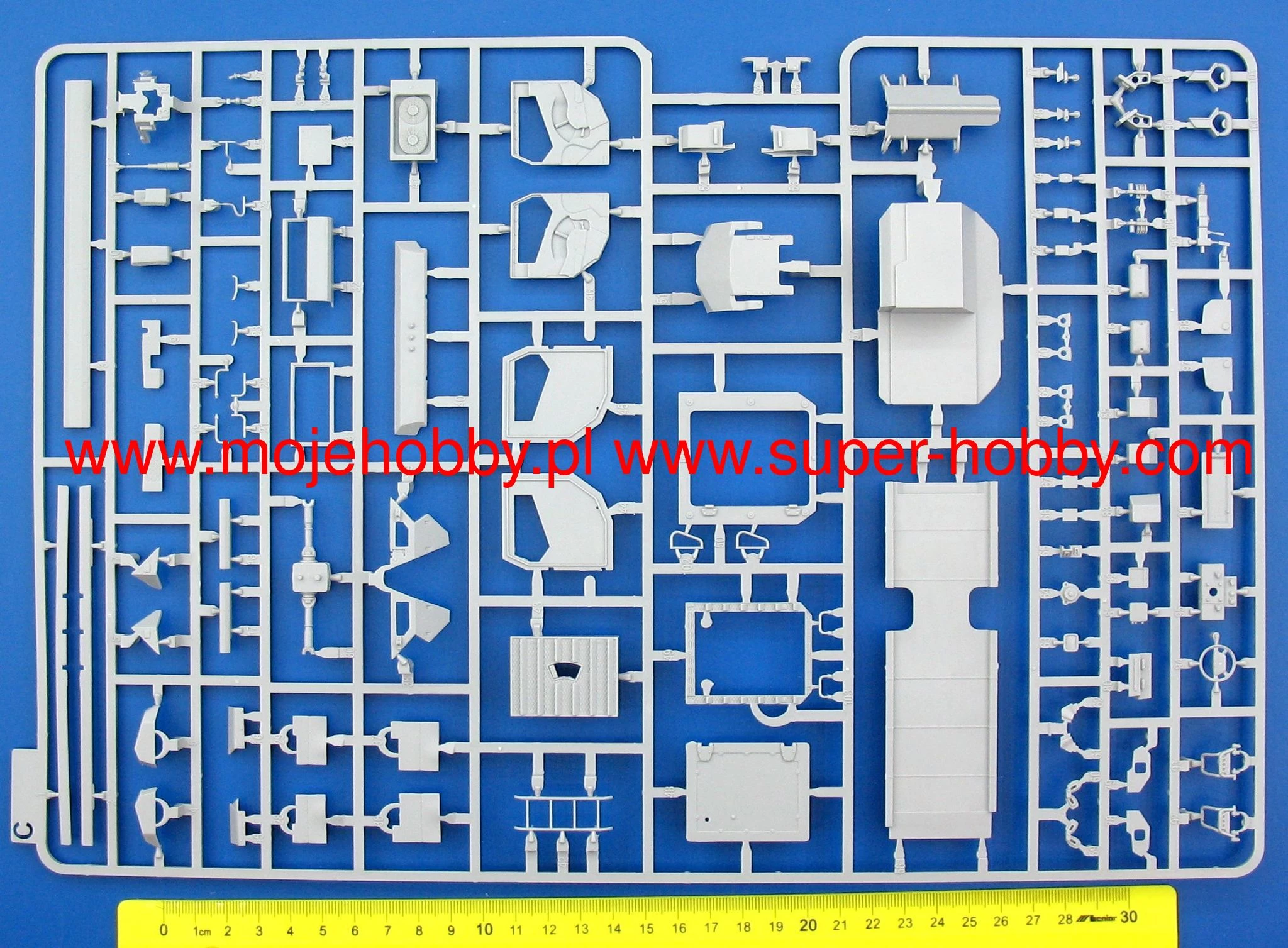 Takom 2082 Russian MRAP Typhoon K - Image 4