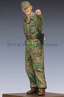 Alpine Miniatures 35233 WSS Panzer Officer At Kursk #2 - Image 5