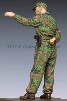 Alpine Miniatures 35233 WSS Panzer Officer At Kursk #2 - Image 7