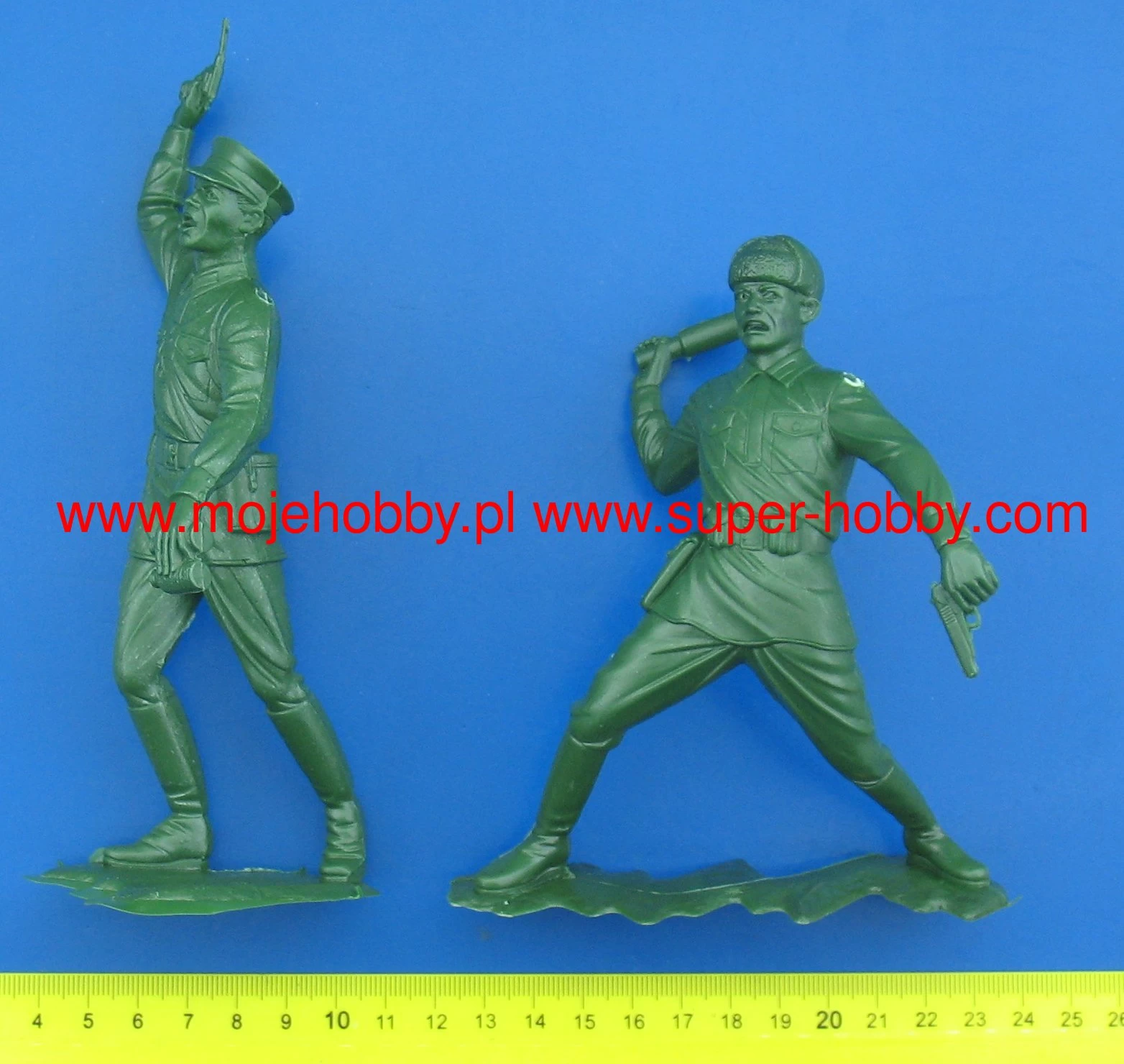 Ark Models 80006 Red Army, Set Of Two Figures #3 - Image 2