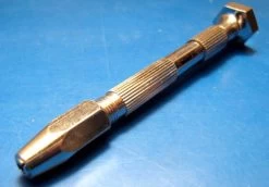 Adammed MA245 Uchwyt Z Pokrętłem Do Wierteł 0.1 - 2 Mm