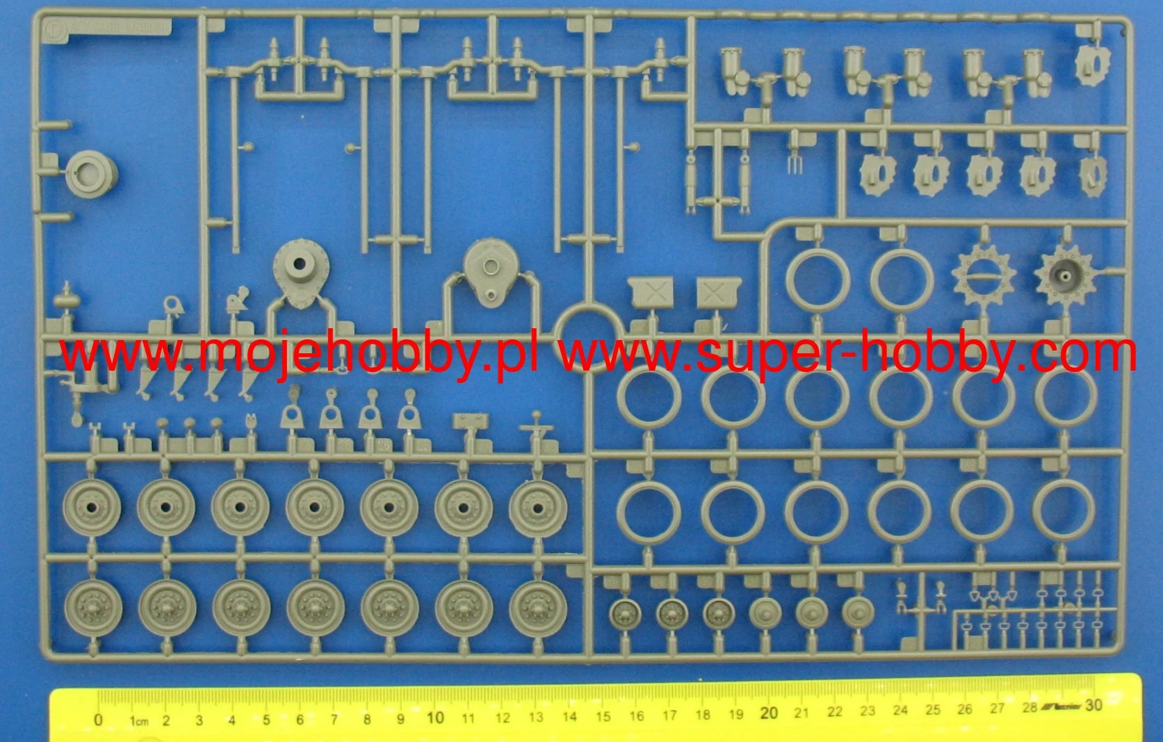 AFV Club 35315 ROC ARMY CM-11 Brave Tiger (based On Hull Parts From AFV Club M60 Kits With New M48 Turret) - Image 5
