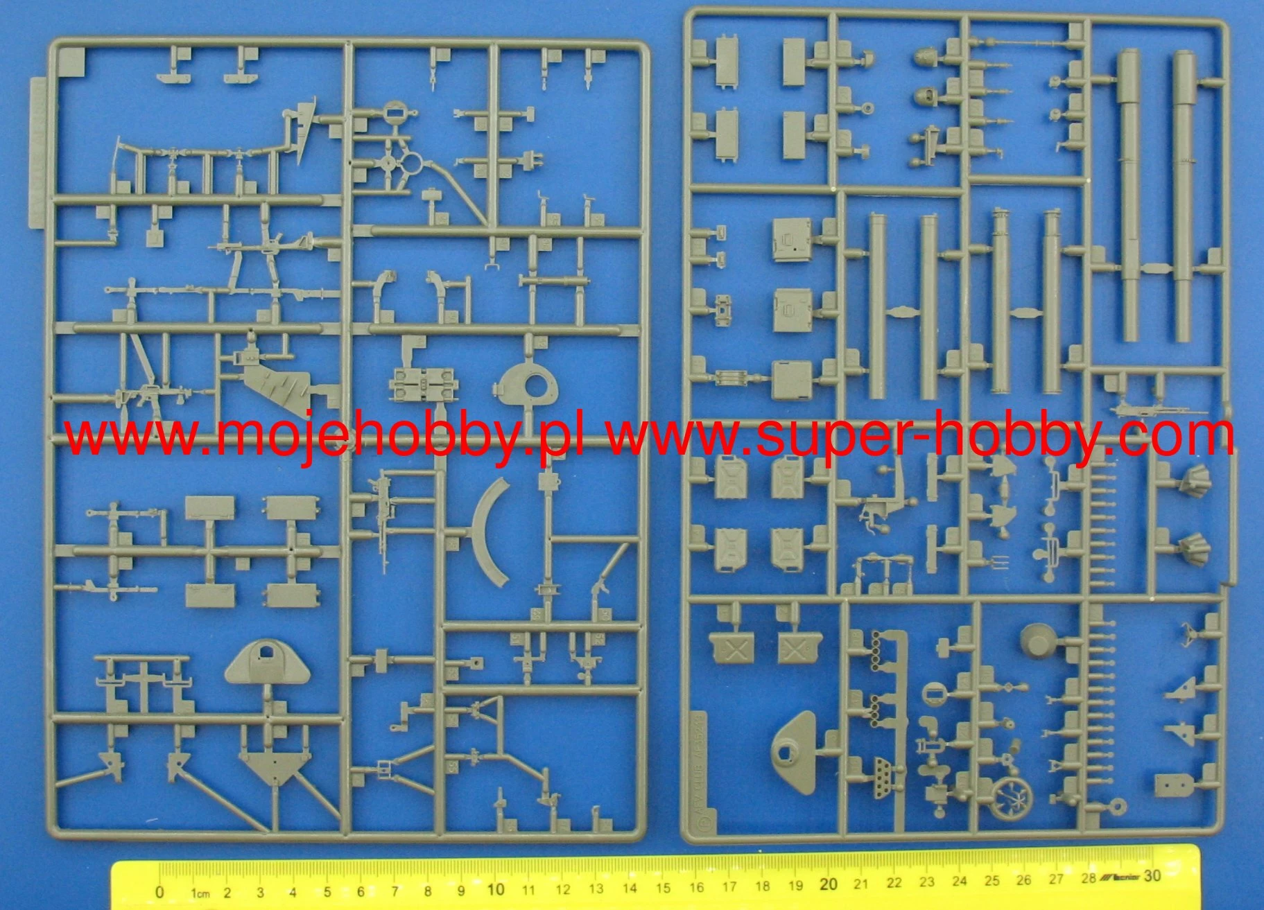 AFV Club 35315 ROC ARMY CM-11 Brave Tiger (based On Hull Parts From AFV Club M60 Kits With New M48 Turret) - Image 8