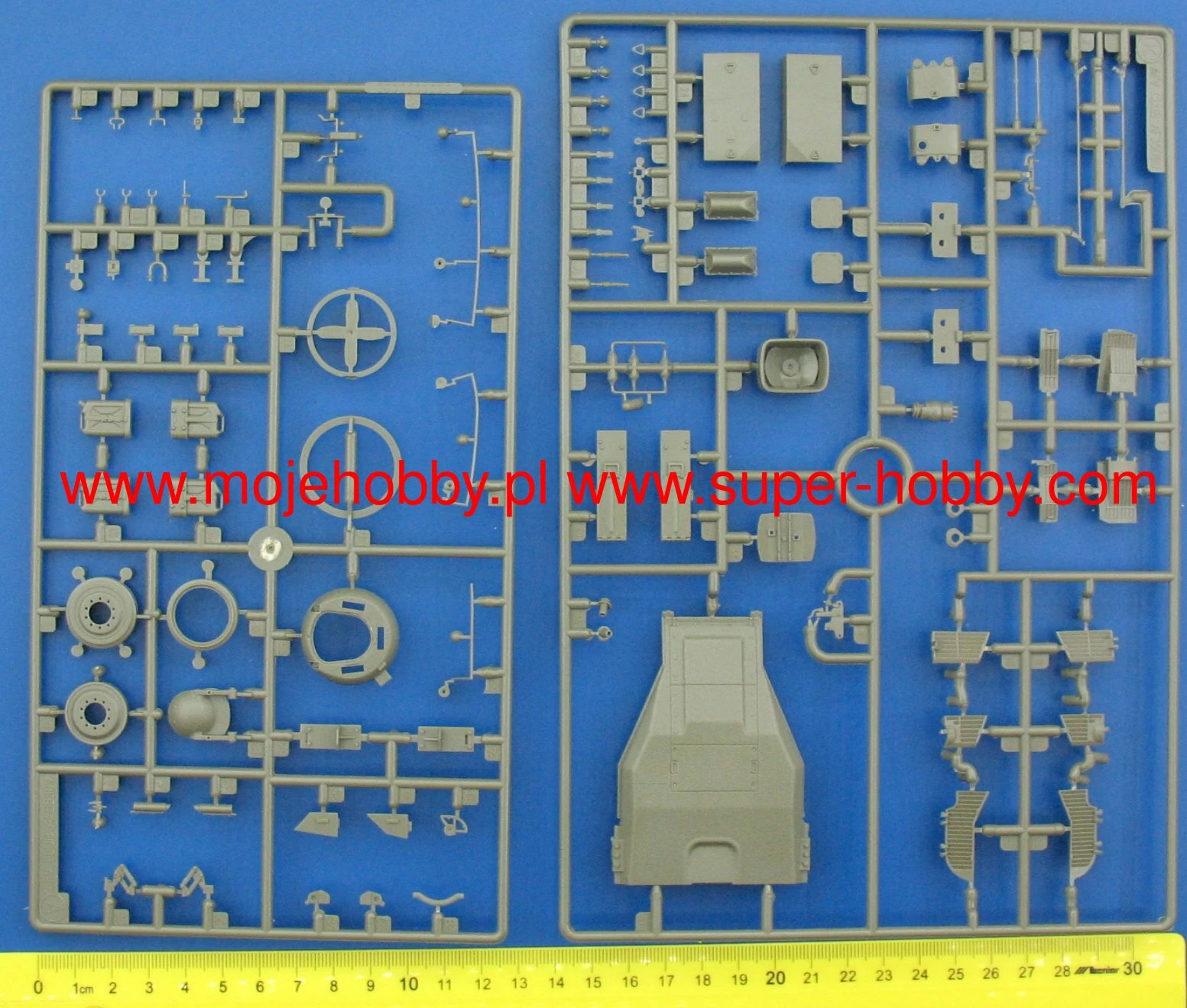 AFV Club 35315 ROC ARMY CM-11 Brave Tiger (based On Hull Parts From AFV Club M60 Kits With New M48 Turret) - Image 9