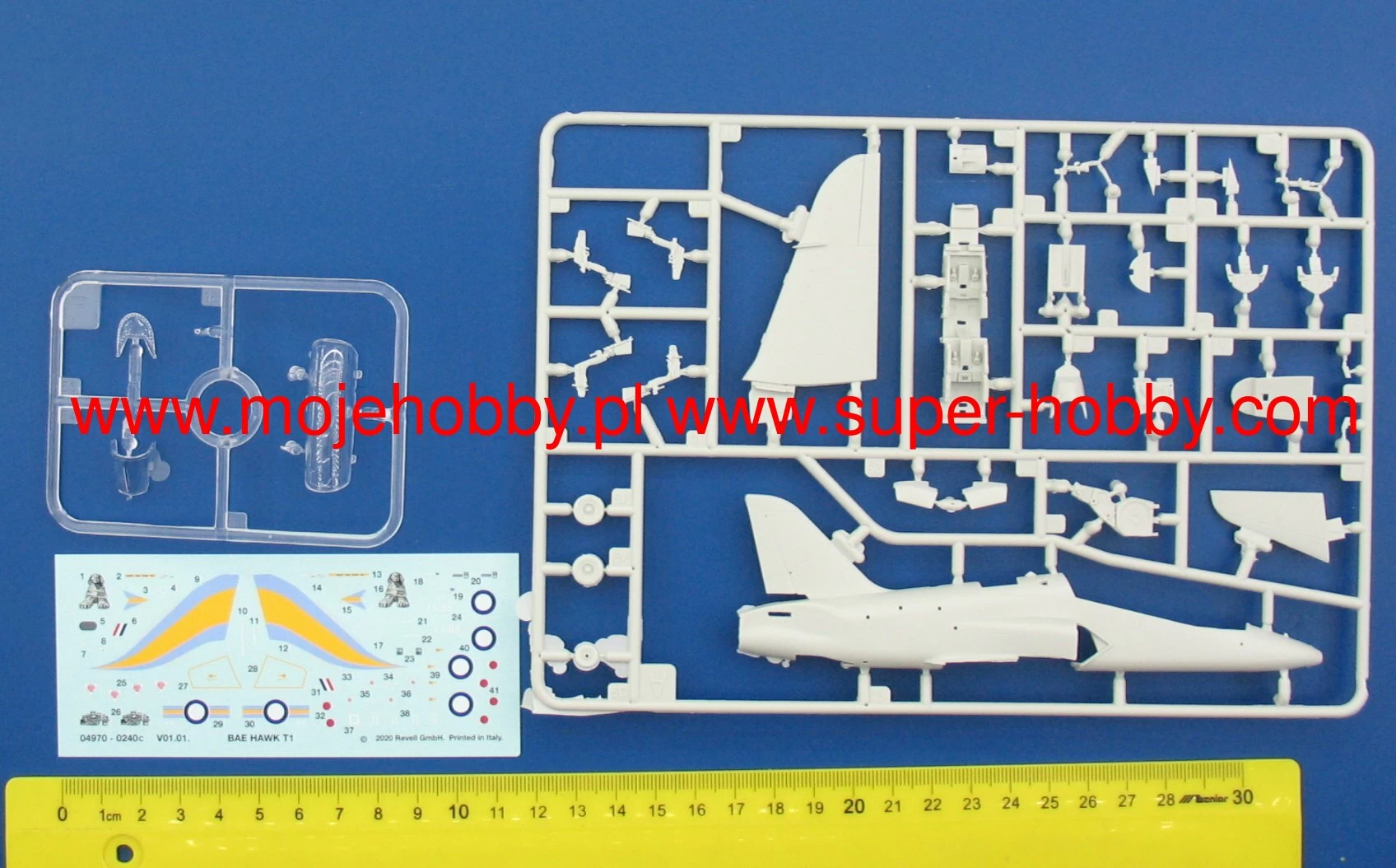 Revell 04970 BAe Hawk T.1 - Image 7