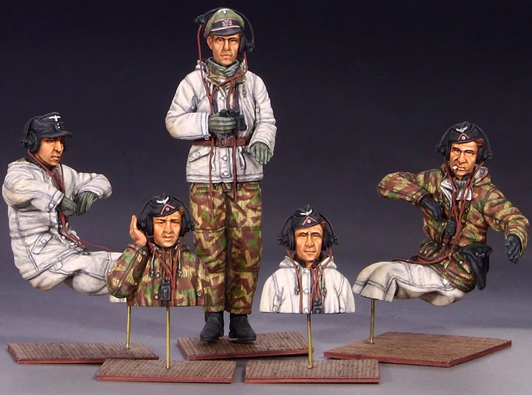 Valkyrie Miniatures 35001W WWII German Wehrmacht Tank Crew Set - Image 3