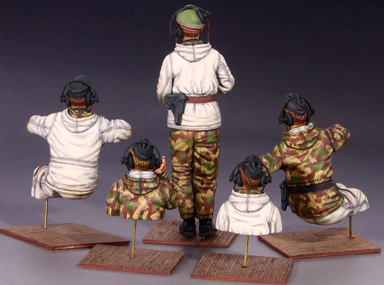 Valkyrie Miniatures 35001W WWII German Wehrmacht Tank Crew Set - Image 4