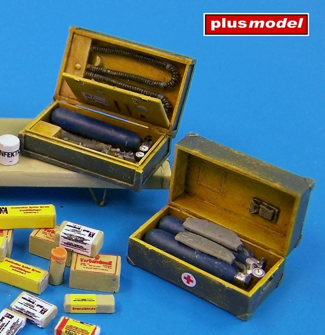 Plus Model 434 German Medical Set - Image 3