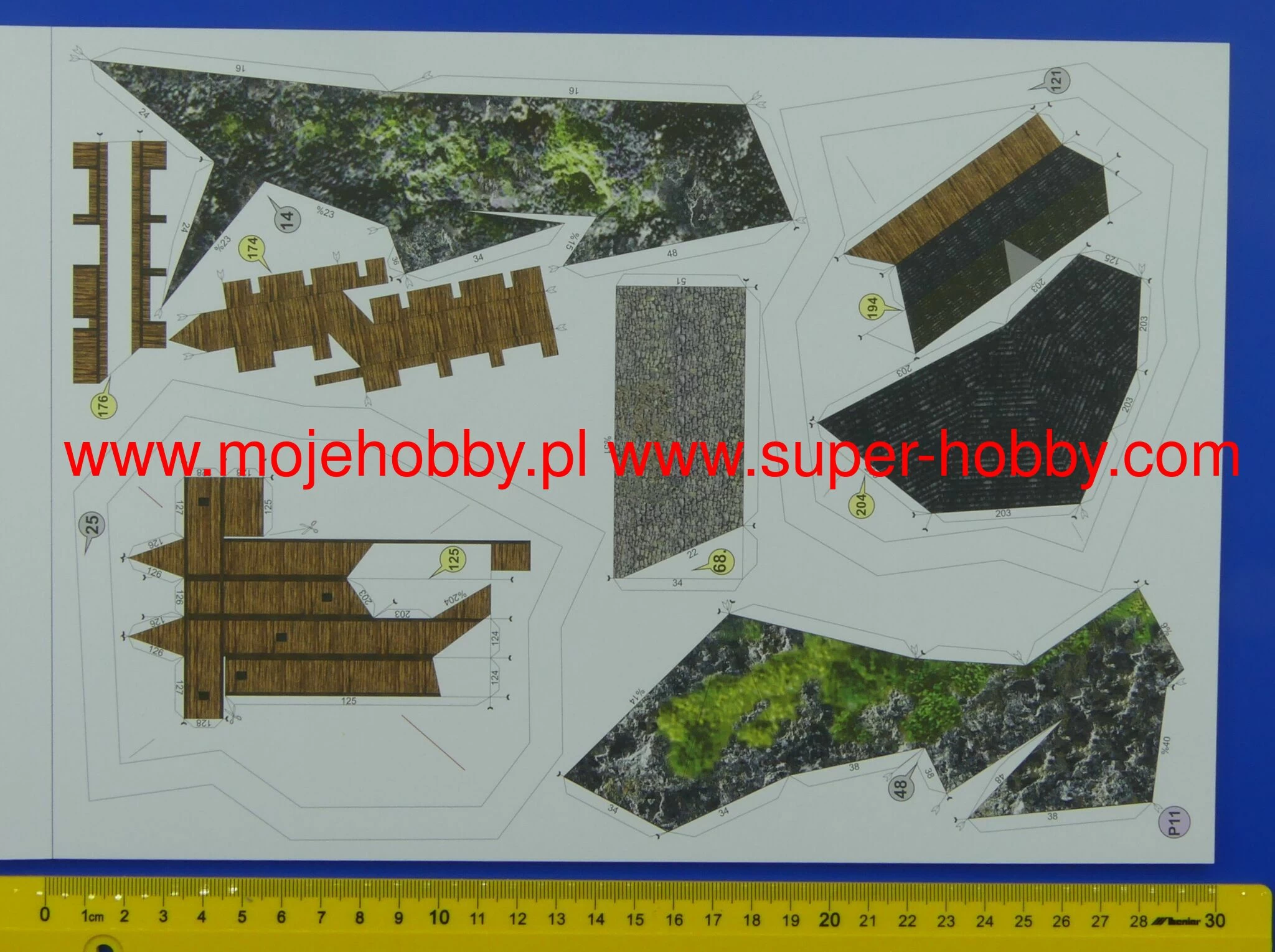 Z-Art 40 Trosky Castle - Two Models In One Second Edition - Image 10