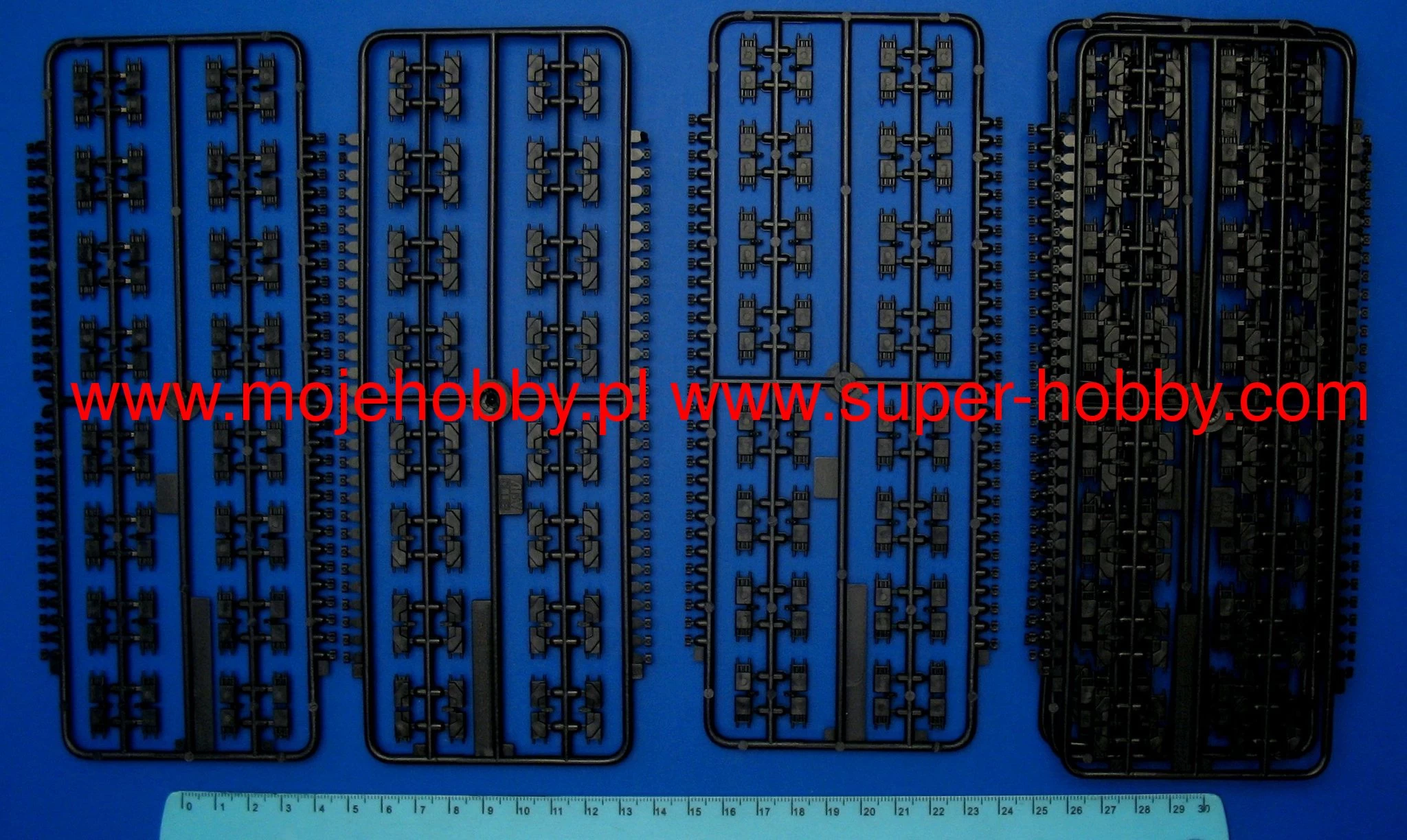 AFV Club 35005 Track (workable) T97E2 For M48 And M60 - Image 2