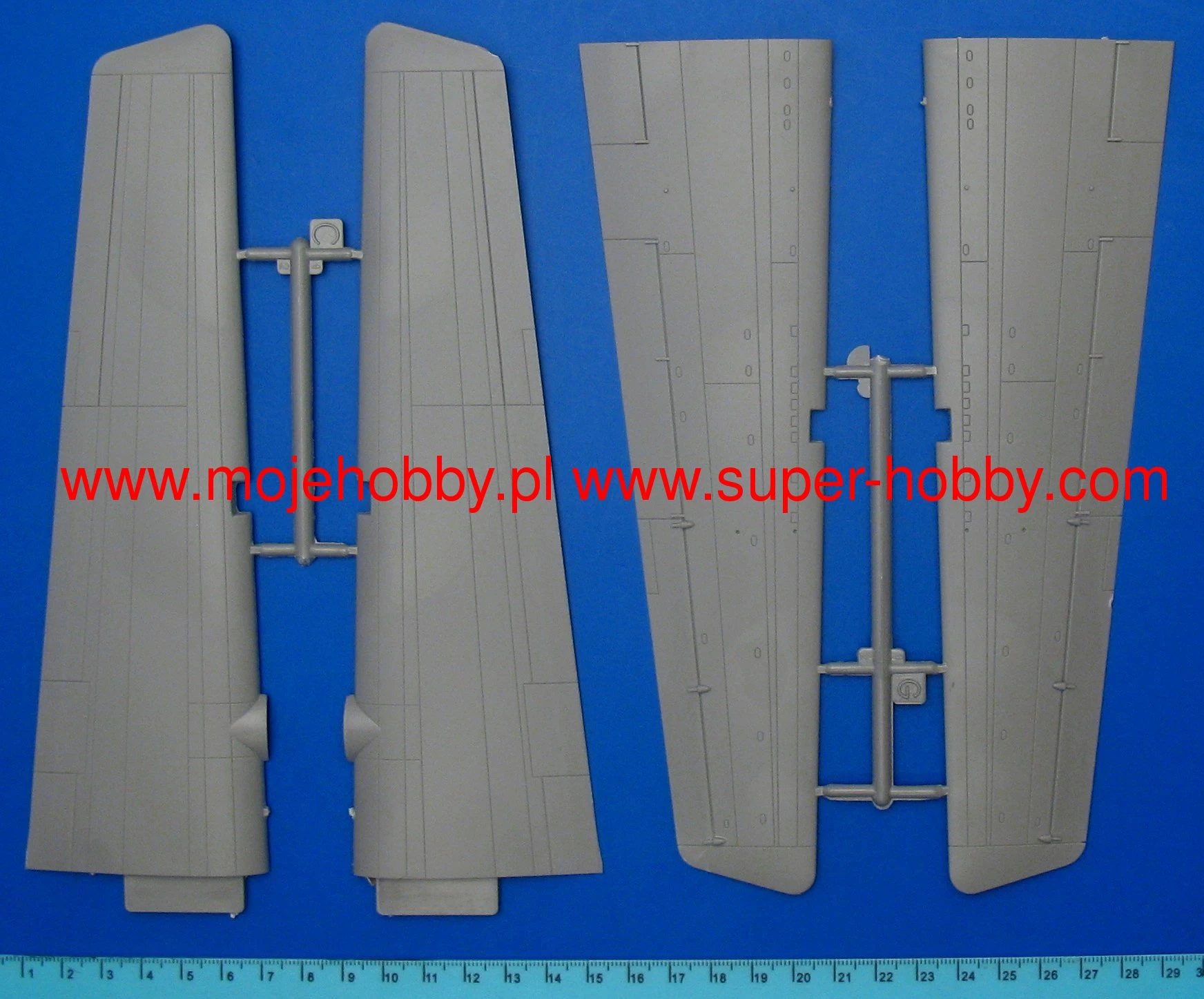 Roden 056 Fairchild C-123B Provider - Image 3