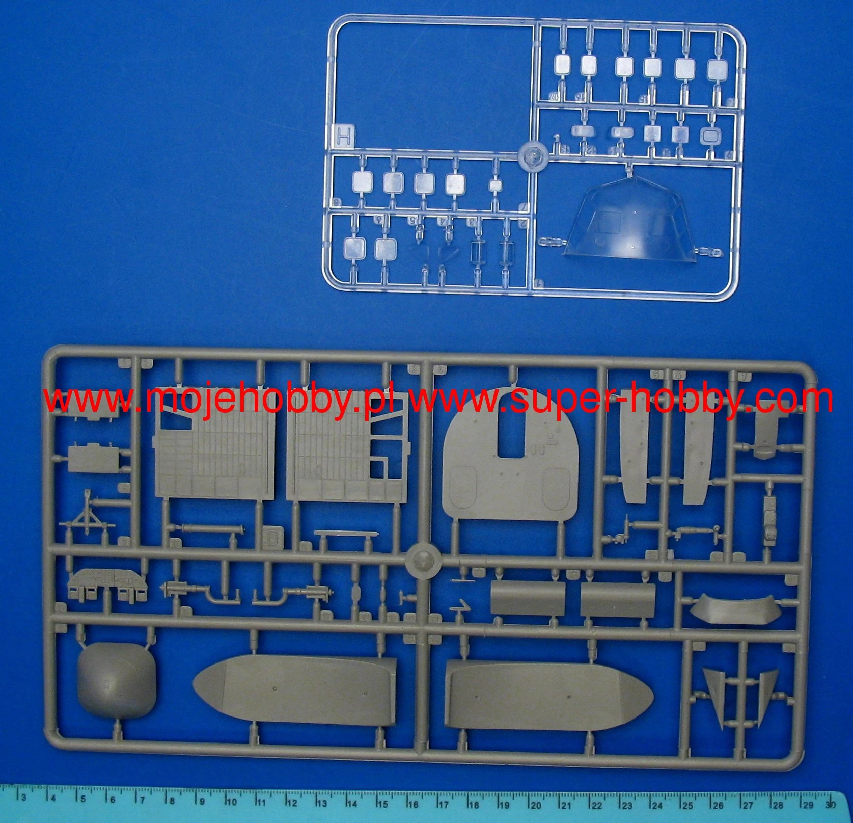 Roden 056 Fairchild C-123B Provider - Image 4