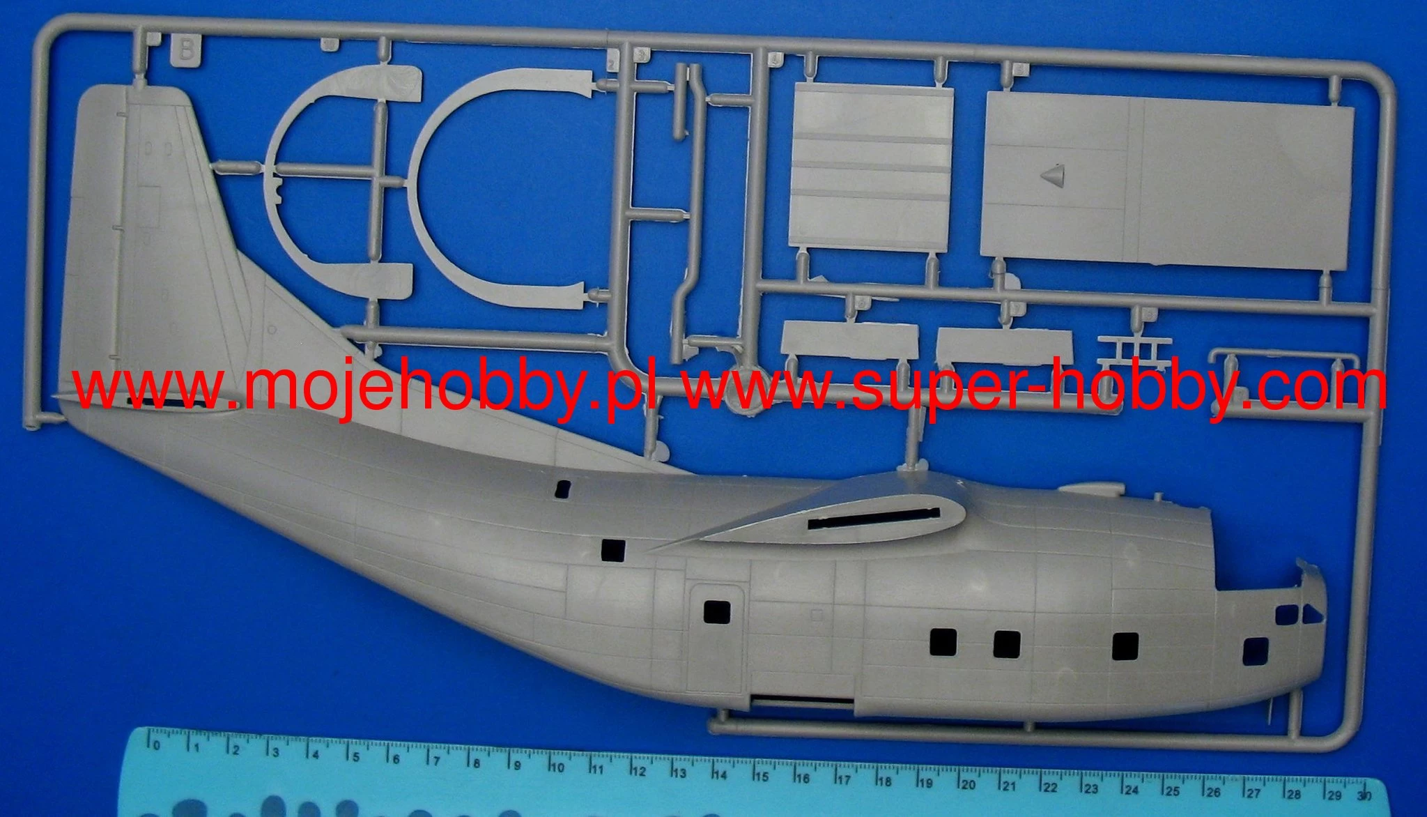 Roden 056 Fairchild C-123B Provider - Image 5