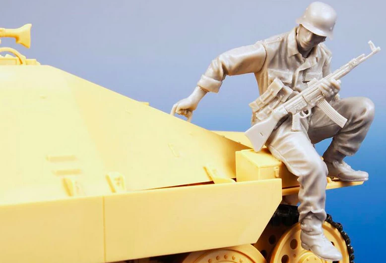 CMK F35370 German Infantryman Carried On Hetzer 1944/45 - Image 2